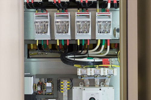 低压配电柜有什么作用？